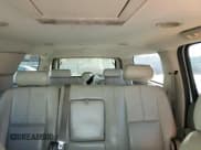 ✅ 2008 Chevrolet Suburban 1LT • VIN: 3GNFK16358G312485 • Lot: 77468944. Wystawiony na Copart z przebiegiem 241 515 mil. Bezpłatny archiwum sprzedaży aukcyjnych z USA i szczegółowy raport historii pojazdu na DreamBid. Zdjęcie 10.