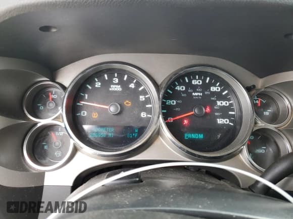 ✅ 2011 Chevrolet Silverado 1500 LT • VIN: 3GCPKSE34BG307855 • Lot: 67280114. Listed on Copart with 288,858 mi. Free auction sales archive from the USA and detailed vehicle history report at DreamBid. Image 9.