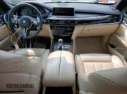 ✅ 2015 BMW X5 xDrive50i • VIN: 5UXKR6C5XF0J77462 • Lot: 58912895. Wystawiony na Copart z przebiegiem 100 086 mil. Bezpłatny archiwum sprzedaży aukcyjnych z USA i szczegółowy raport historii pojazdu na DreamBid. Zdjęcie 8.