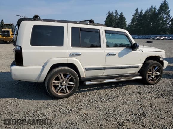 ✅ 2008 Jeep Commander Sport • VIN: 1J8HG48N08C172067 • Lot: 71125095. Wystawiony na Copart z przebiegiem 161 960 mil. Bezpłatny archiwum sprzedaży aukcyjnych z USA i szczegółowy raport historii pojazdu na DreamBid. Zdjęcie 3.
