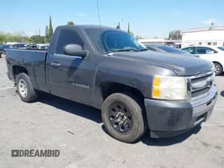 2010 Chevrolet Silverado 1500 Work Truck z VIN 1GCPCPEX3AZ286332, wystawiony jako IAAI lot #42015124 z przebiegiem 150 695 mil mil oraz . Historia ofert i sprzedaży dostępna na DreamBid. Obrazek 1.