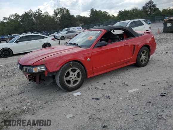 ✅ 2004 Ford Mustang Deluxe • VIN: 1FAFP44484F120440 • Lot: 80887355. Listed on Copart with 185,154 mi. Free auction sales archive from the USA and detailed vehicle history report at DreamBid. Image 1.