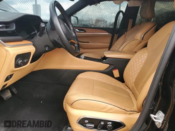 ✅ 2022 Jeep Grand Cherokee Summit Reserve • VIN: 1C4RJKET1N8585411 • Лот: 50728795. Опубликован ранее на Copart с пробегом Не указан. Бесплатный доступ к архиву аукционных продаж из США и подробный отчёт об истории автомобиля на DreamBid. Изображение 7.