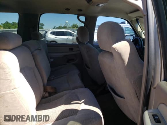 ✅ 2002 Chevrolet Suburban LT • VIN: 1GNFK16Z72J153477 • Лот: 78527934. Опубликован ранее на Copart с пробегом 292 252 миль. Бесплатный доступ к архиву аукционных продаж из США и подробный отчёт об истории автомобиля на DreamBid. Изображение 6.