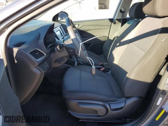 ✅ 2019 Hyundai Accent SE • VIN: 3KPC24A38KE060061 • Лот: 45949745. Опубликован ранее на Copart с пробегом 59 893 миль. Бесплатный доступ к архиву аукционных продаж из США и подробный отчёт об истории автомобиля на DreamBid. Изображение 7.