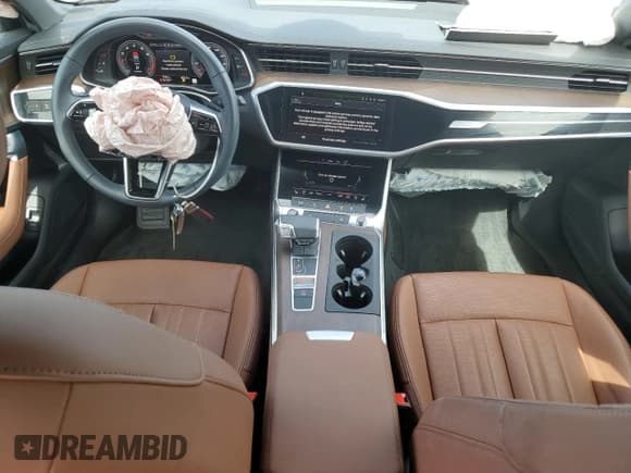 ✅ 2024 Audi A6 Premium Plus • VIN: WAUE3BF23RN033458 • Lot: 62813435. Wystawiony na Copart z przebiegiem 7 035 mil. Bezpłatny archiwum sprzedaży aukcyjnych z USA i szczegółowy raport historii pojazdu na DreamBid. Zdjęcie 8.