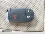 ✅ 2016 Jeep Grand Cherokee Limited • VIN: 1C4RJFBG2GC360722 • Лот: 43437729. Опубликован ранее на IAAI с пробегом 101 894 миль. Бесплатный доступ к архиву аукционных продаж из США и подробный отчёт об истории автомобиля на DreamBid. Изображение 11.