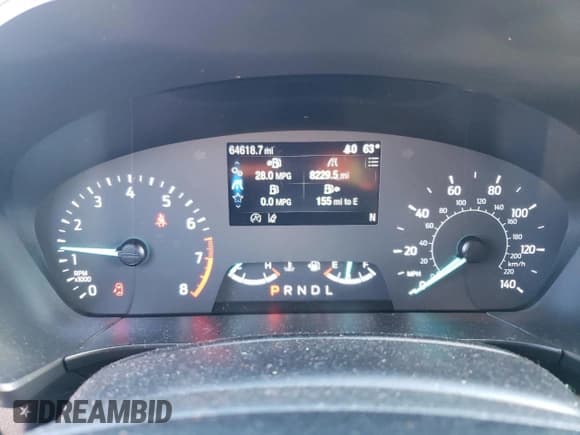 ✅ 2022 Ford Escape S • VIN: 1FMCU0F63NUA05699 • Lot: 86219075. Wystawiony na Copart z przebiegiem 64 618 mil. Bezpłatny archiwum sprzedaży aukcyjnych z USA i szczegółowy raport historii pojazdu na DreamBid. Zdjęcie 9.