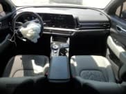 ✅ 2024 Kia Sportage X-Line • VIN: KNDPYDDH2R7143423 • Lot: 70113365. Wystawiony na Copart z przebiegiem 41 303 mil. Bezpłatny archiwum sprzedaży aukcyjnych z USA i szczegółowy raport historii pojazdu na DreamBid. Zdjęcie 8.