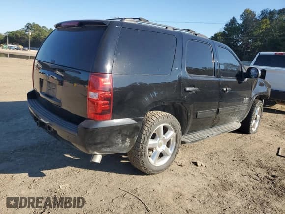 ✅ 2013 Chevrolet Tahoe LT • VIN: 1GNSCBE01DR356826 • Lot: 86499265. Listed on Copart with 249,200 mi. Free auction sales archive from the USA and detailed vehicle history report at DreamBid. Image 3.