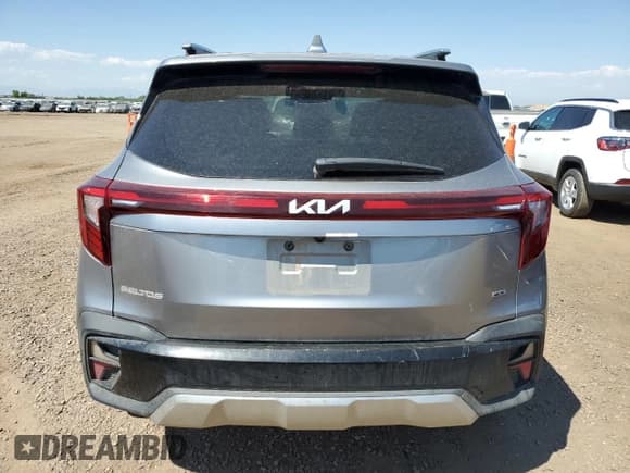 ✅ 2024 Kia Seltos S • VIN: KNDEUCAA9R7585989 • Лот: 69428815. Опубликован ранее на Copart с пробегом 41 122 миль. Бесплатный доступ к архиву аукционных продаж из США и подробный отчёт об истории автомобиля на DreamBid. Изображение 6.