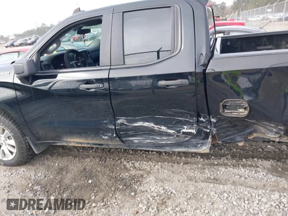 ✅ 2020 Chevrolet Silverado 1500 Custom • VIN: 1GCRWBEF3LZ196448 • Lot: 41508665. Wystawiony na IAAI z przebiegiem 95 187 mil. Bezpłatny archiwum sprzedaży aukcyjnych z USA i szczegółowy raport historii pojazdu na DreamBid. Zdjęcie 14.