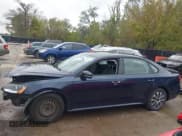 ✅ 2014 Volkswagen Passat S • VIN: 1VWAS7A3XEC095606 • Lot: 43552725. Listed on IAAI with 85,586 mi. Free auction sales archive from the USA and detailed vehicle history report at DreamBid. Image 14.