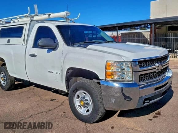 ✅ 2008 Chevrolet Silverado 2500HD Work Truck • VIN: 1GCHC24K38E164794 • Лот: 96022725. Опубликован ранее на Copart с пробегом 170 832 миль. Бесплатный доступ к архиву аукционных продаж из США и подробный отчёт об истории автомобиля на DreamBid. Изображение 1.