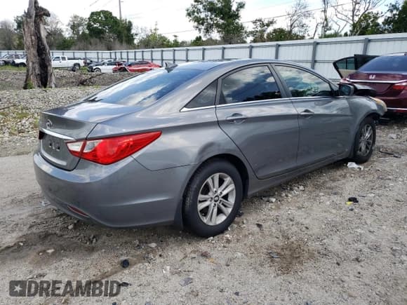 ✅ 2012 Hyundai Sonata GLS • VIN: 5NPEB4AC3CH406748 • Lot: 65953054. Listed on Copart with 221,728 mi. Free auction sales archive from the USA and detailed vehicle history report at DreamBid. Image 3.