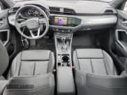 ✅ 2025 Audi Q3 S line Premium • VIN: WA1DECF32S1027682 • Lot: 91085055. Wystawiony na Copart z przebiegiem 9 218 mil. Bezpłatny archiwum sprzedaży aukcyjnych z USA i szczegółowy raport historii pojazdu na DreamBid. Zdjęcie 8.