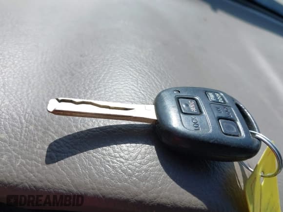 ✅ 2007 Lexus RX 350 • VIN: 2T2GK31U77C003002 • Lot: 41788798. Wystawiony na IAAI z przebiegiem 180 422 mil. Bezpłatny archiwum sprzedaży aukcyjnych z USA i szczegółowy raport historii pojazdu na DreamBid. Zdjęcie 11.