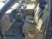 2004 Chevrolet Silverado 1500 LS z VIN 1GCEC14V74Z103166, wystawiony jako Copart lot #77694504 z przebiegiem 327 931 mil mil oraz Czysty tytuł • Clean title. Historia ofert i sprzedaży dostępna na DreamBid. Obrazek 7.