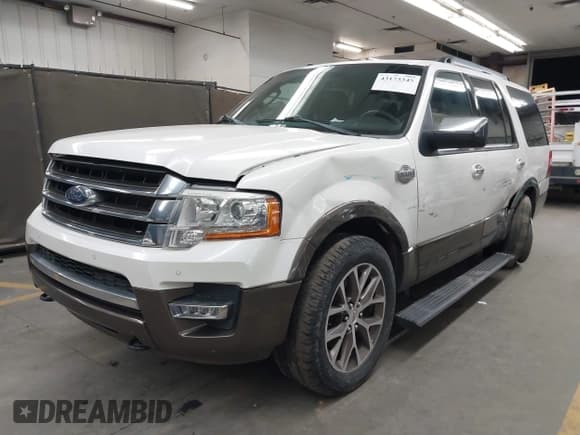 ✅ 2015 Ford Expedition XLT • VIN: 1FMJU1JT7FEF43182 • Лот: 43173345. Опубликован ранее на IAAI с пробегом 147 819 миль. Бесплатный доступ к архиву аукционных продаж из США и подробный отчёт об истории автомобиля на DreamBid. Изображение 2.