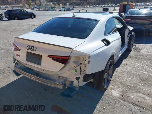 ✅ 2019 Audi RS 5 • VIN: WUAPWAF56KA907227 • Lot: 41215802. Listed on IAAI with 43,157 mi. Free auction sales archive from the USA and detailed vehicle history report at DreamBid. Image 4.