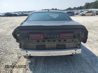 ✅ 2022 Dodge Challenger GT • VIN: 2C3CDZJG4NH237471 • Lot: 71077195. Wystawiony na Copart z przebiegiem 63 876 mil. Bezpłatny archiwum sprzedaży aukcyjnych z USA i szczegółowy raport historii pojazdu na DreamBid. Zdjęcie 6.
