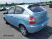 2009 Hyundai Accent GS z VIN KMHCM36C49U114315, wystawiony jako IAAI lot #42515747 z przebiegiem 106 053 mil mil oraz . Historia ofert i sprzedaży dostępna na DreamBid. Obrazek 3.