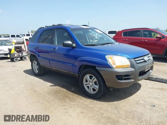 ✅ 2005 Kia Sportage LX • VIN: KNDJF723857135955 • Lot: 42742623. Listed on IAAI with 178,123 mi. Free auction sales archive from the USA and detailed vehicle history report at DreamBid. Image 1.