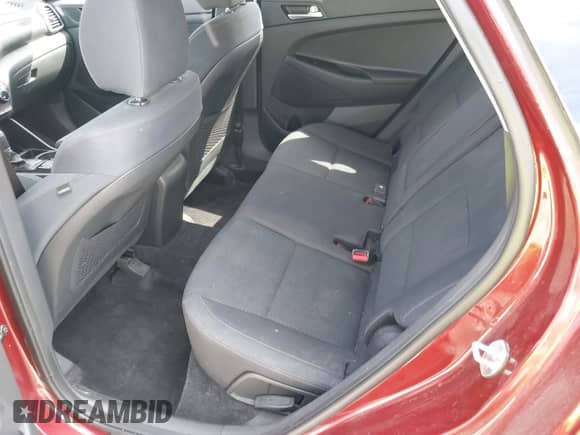 ✅ 2020 Hyundai Tucson Value • VIN: KM8J3CA48LU136223 • Lot: 43206384. Wystawiony na IAAI z przebiegiem 29 811 mil mil. Skorzystaj z bezpłatnego archiwum sprzedaży aukcyjnych z USA i zobacz szczegółowy raport historii pojazdu na DreamBid. Zdjęcie 8.