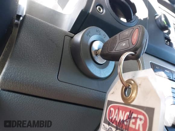 ✅ 2006 Jeep Commander • VIN: 1J8HG48N06C275177 • Лот: 41638107. Опубликован ранее на IAAI с пробегом 193 849 миль. Бесплатный доступ к архиву аукционных продаж из США и подробный отчёт об истории автомобиля на DreamBid. Изображение 11.