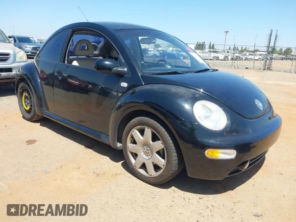 ✅ 2001 Volkswagen Beetle GLX • VIN: 3VWDD21C61M464786 • Лот: 42625908. Опубликован ранее на IAAI с пробегом 88 696 миль. Бесплатный доступ к архиву аукционных продаж из США и подробный отчёт об истории автомобиля на DreamBid. Изображение 1.