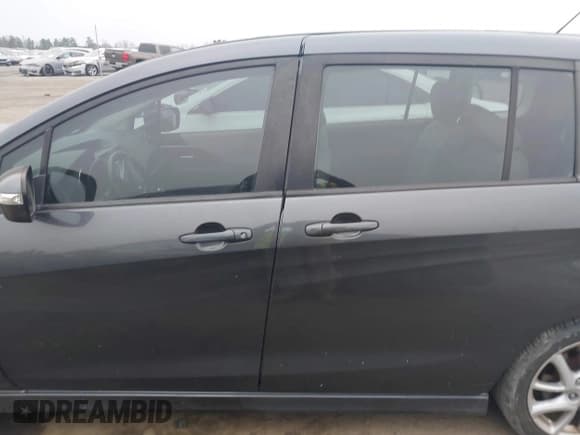 ✅ 2013 Mazda 5 Touring • VIN: JM1CW2CL2D0160917 • Lot: 41621798. Wystawiony na IAAI z przebiegiem 135 607 mil. Bezpłatny archiwum sprzedaży aukcyjnych z USA i szczegółowy raport historii pojazdu na DreamBid. Zdjęcie 14.