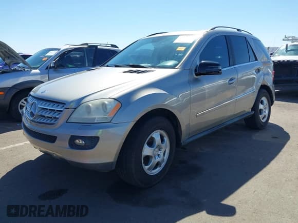 ✅ 2008 Mercedes-Benz M 320 CDI • VIN: 4JGBB22E08A313008 • Lot: 41818468. Listed on IAAI with 134,199 mi. Free auction sales archive from the USA and detailed vehicle history report at DreamBid. Image 17.