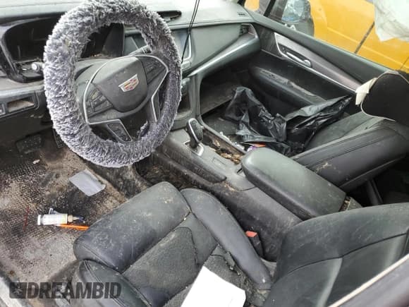 ✅ 2017 Cadillac XT5 Luxury FWD • VIN: 1GYKNBRS2HZ100421 • Lot: 43297905. Wystawiony na Copart z przebiegiem Nie podano. Bezpłatny archiwum sprzedaży aukcyjnych z USA i szczegółowy raport historii pojazdu na DreamBid. Zdjęcie 8.