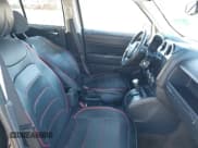 ✅ 2016 Jeep Patriot Sport SE • VIN: 1C4NJRBB1GD521558 • Lot: 43612326. Wystawiony na IAAI z przebiegiem 122 230 mil. Bezpłatny archiwum sprzedaży aukcyjnych z USA i szczegółowy raport historii pojazdu na DreamBid. Zdjęcie 5.