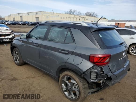 ✅ 2024 Hyundai Venue SEL • VIN: KMHRC8A3XRU307988 • Lot: 50555255. Listed on Copart with 2,256 mi. Free auction sales archive from the USA and detailed vehicle history report at DreamBid. Image 2.