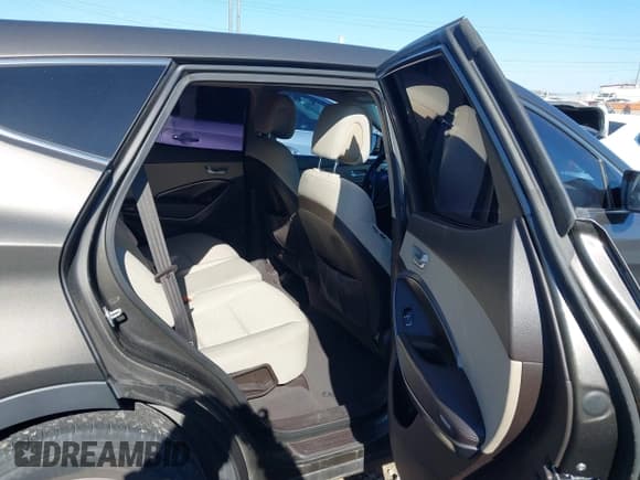 ✅ 2013 Hyundai Santa Fe Sport • VIN: 5XYZT3LB0DG057599 • Лот: 43686212. Опубликован ранее на IAAI с пробегом 118 975 миль. Бесплатный доступ к архиву аукционных продаж из США и подробный отчёт об истории автомобиля на DreamBid. Изображение 8.