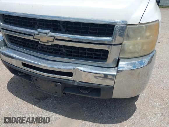 ✅ 2009 Chevrolet Silverado 2500HD Work Truck • VIN: 1GCHC49K79E156509 • Lot: 42566650. Wystawiony na IAAI z przebiegiem 218 736 mil. Bezpłatny archiwum sprzedaży aukcyjnych z USA i szczegółowy raport historii pojazdu na DreamBid. Zdjęcie 6.