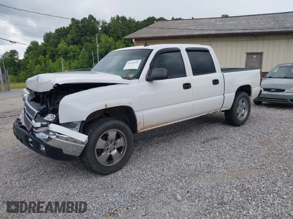 ✅ 2006 Chevrolet Silverado 1500 LT1 • VIN: 2GCEK13Z261254273 • Лот: 42424993. Опубликован ранее на IAAI с пробегом 150 651 миль. Бесплатный доступ к архиву аукционных продаж из США и подробный отчёт об истории автомобиля на DreamBid. Изображение 18.