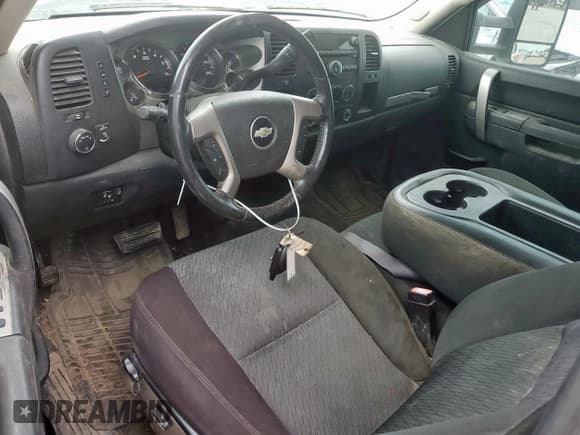 ✅ 2010 Chevrolet Silverado 1500 • VIN: 1GC4C0BG9AF121711 • Лот: 56764535. Опубликован ранее на Copart с пробегом 127 280 миль. Бесплатный доступ к архиву аукционных продаж из США и подробный отчёт об истории автомобиля на DreamBid. Изображение 8.