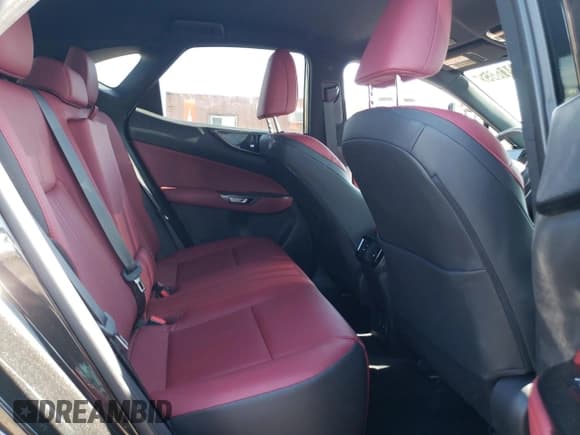 ✅ 2024 Lexus NX 350 • VIN: 2T2AGCEZ5RC054563 • Lot: 61349565. Wystawiony na Copart z przebiegiem 18 471 mil. Bezpłatny archiwum sprzedaży aukcyjnych z USA i szczegółowy raport historii pojazdu na DreamBid. Zdjęcie 10.