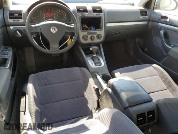 ✅ 2005 Volkswagen Jetta Value Edition • VIN: 3VWPF71K15M628608 • Lot: 44423045. Listed on Copart with 101,391 mi. Free auction sales archive from the USA and detailed vehicle history report at DreamBid. Image 8.