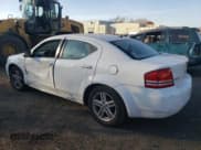 ✅ 2008 Dodge Avenger SXT • VIN: 1B3LC56K48N210465 • Лот: 77461514. Опубликован ранее на Copart с пробегом 134 694 миль. Бесплатный доступ к архиву аукционных продаж из США и подробный отчёт об истории автомобиля на DreamBid. Изображение 2.