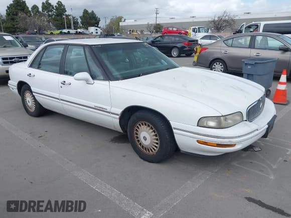 ✅ 1998 Buick LeSabre Limited • VIN: 1G4HR52K2WH500817 • Lot: 41911170. Listed on IAAI with 209,551 mi. Free auction sales archive from the USA and detailed vehicle history report at DreamBid. Image 1.