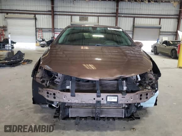 ✅ 2019 Chevrolet Cruze LS • VIN: 1G1BC5SM8K7113047 • Lot: 86178295. Wystawiony na Copart z przebiegiem 112 030 mil. Bezpłatny archiwum sprzedaży aukcyjnych z USA i szczegółowy raport historii pojazdu na DreamBid. Zdjęcie 5.