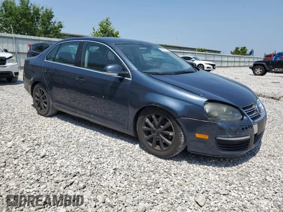 ✅ 2005 Volkswagen Jetta 2.5L • VIN: 3VWSF71K75M631829 • Lot: 60106015. Listed on Copart with 212,408 mi. Free auction sales archive from the USA and detailed vehicle history report at DreamBid. Image 4.
