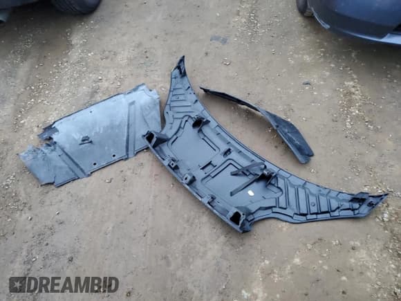 ✅ 2014 Smart fortwo Passion • VIN: WMEEJ9AA7EK729785 • Lot: 41486565. Wystawiony na Copart z przebiegiem 12 655 mil. Bezpłatny archiwum sprzedaży aukcyjnych z USA i szczegółowy raport historii pojazdu na DreamBid. Zdjęcie 12.