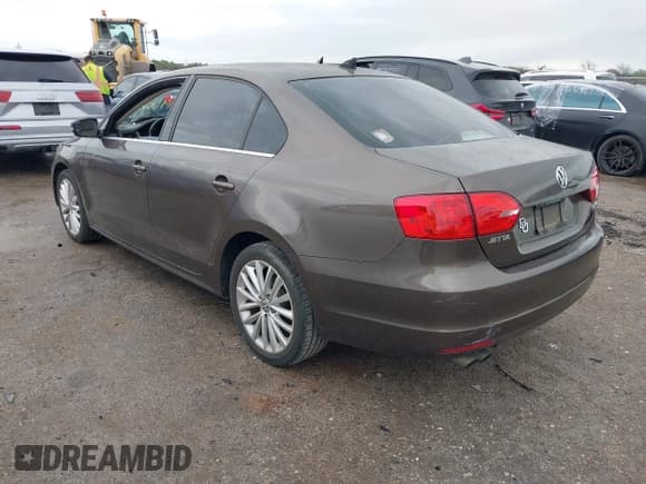 ✅ 2012 Volkswagen Jetta SEL • VIN: 3VWLP7AJXCM418461 • Lot: 41906292. Listed on IAAI with 76,844 mi. Free auction sales archive from the USA and detailed vehicle history report at DreamBid. Image 3.