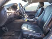 ✅ 2012 BMW 3 Series 328i • VIN: WBA3A5G56CNP16060 • Lot: 82763505. Wystawiony na Copart z przebiegiem 154 260 mil. Bezpłatny archiwum sprzedaży aukcyjnych z USA i szczegółowy raport historii pojazdu na DreamBid. Zdjęcie 7.