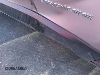 ✅ 2021 Jeep Cherokee Latitude • VIN: 1C4PJMCB7MD188191 • Lot: 43705320. Wystawiony na IAAI z przebiegiem 11 887 mil. Bezpłatny archiwum sprzedaży aukcyjnych z USA i szczegółowy raport historii pojazdu na DreamBid. Zdjęcie 1.