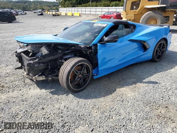 ✅ 2022 Chevrolet Corvette 1LT • VIN: 1G1YA2D47N5103492 • Lot: 80427565. Wystawiony na Copart z przebiegiem Nie podano. Bezpłatny archiwum sprzedaży aukcyjnych z USA i szczegółowy raport historii pojazdu na DreamBid. Zdjęcie 1.